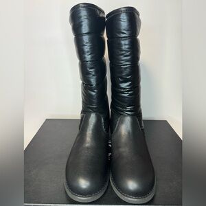Austraila luxe collective Easy Tiger,  black, size 6 womans boots. (Puffer Boot)
